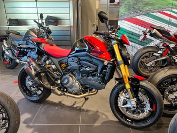 2025 Ducati Monster SP 