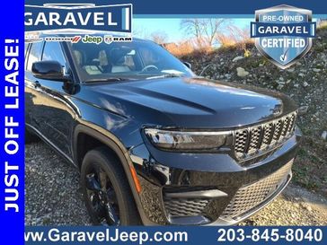 Used 2023 Jeep Grand Cherokee Altitude
