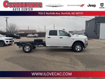 2024 RAM 3500 Tradesman Crew Cab Chassis 4x4 60' Ca