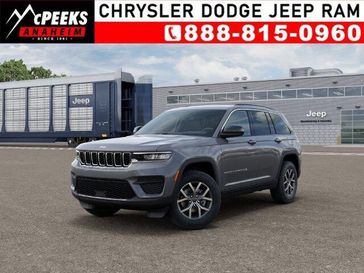 New 2027 Jeep Grand Cherokee Laredo 4x2