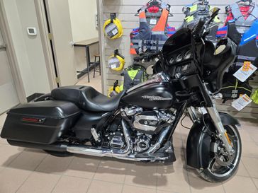 2017 HARLEY STREET GLIDE BASE