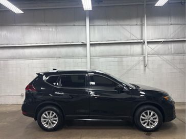 Used 2018 Nissan Rogue SV