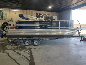Used 2018 SOUTHBAY 222RSLE275JXA 