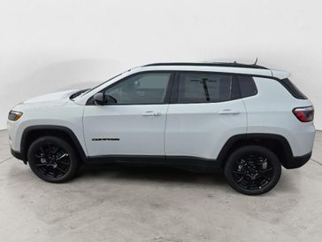 2026 Jeep Compass Altitude's photo