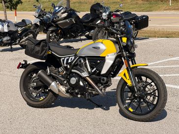 Used 2024 Ducati SCRAMBLER ICON 