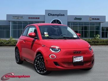 2024 Fiat 500e Inspi(red)