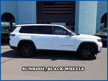 Used 2023 Jeep Grand Cherokee L Altitude