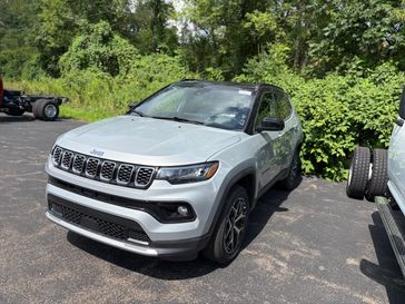 New 2026 Jeep Compass Limited 4x4