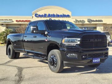 2024 RAM 3500 Laramie Crew Cab 4x4 8' Box