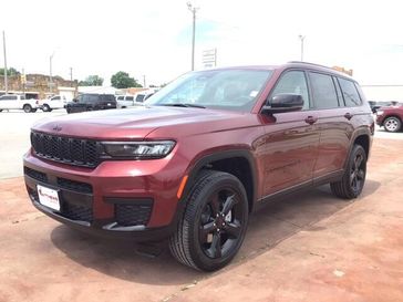2025 Jeep Grand Cherokee L Altitude 4x2