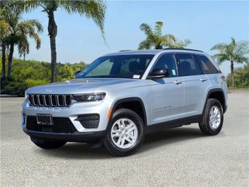 2025 Jeep Grand Cherokee Laredo 4x2