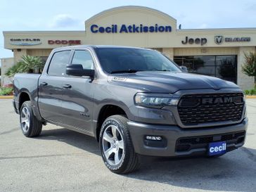 New 2026 RAM 1500 Express Crew Cab 4x2 5'7' Box