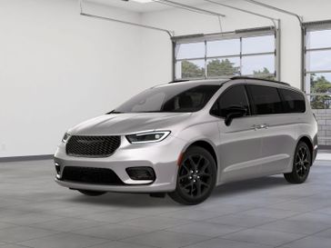 New 2026 Chrysler Pacifica Select Awd