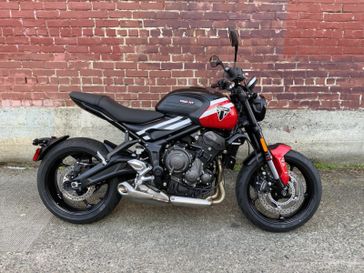 2025 Triumph TRIDENT 660