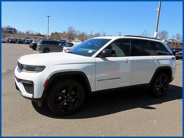 New 2026 Jeep Grand Cherokee Limited