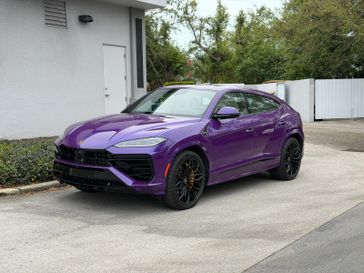 Used 2025 Lamborghini Urus SE