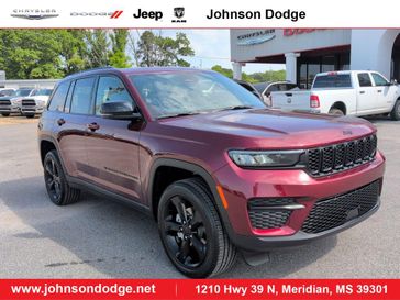 New 2025 Jeep Grand Cherokee Altitude X 4x2 Velvet Red Pearl Coat