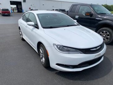 2016 Chrysler 200 S