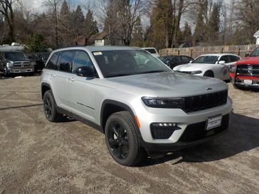 New 2025 Jeep Grand Cherokee Limited 4x4