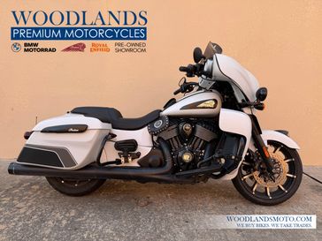 2024 Indian Motorcycle Chieftain Dark Horse with Powerband Audio