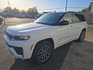 2026 Jeep Grand Cherokee Summit 4WD