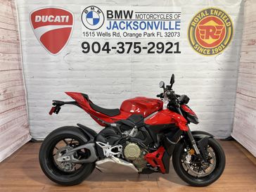 New 2025 Ducati STREETFIGHTER V4 