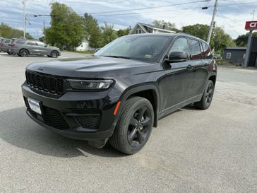 Used 2024 Jeep Grand Cherokee 