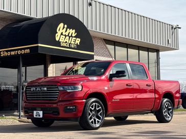 New 2026 RAM 1500 Laramie Crew Cab 4x4 5'7' Box