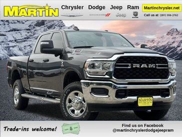 2024 RAM 2500 Tradesman Crew Cab 4x4 6'4' Box