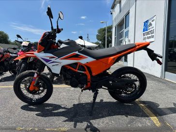 2025 KTM SMC 390 R 