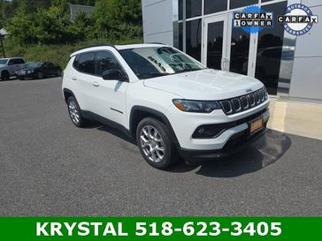2022 Jeep Compass Latitude Lux