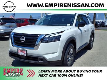 2025 Nissan Pathfinder S