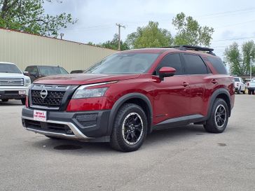 Used 2024 Nissan Pathfinder SV 4WD