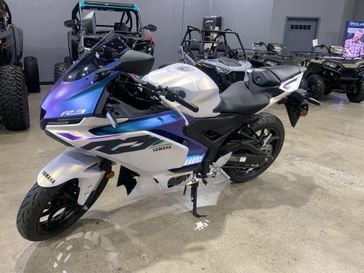 2025 Yamaha YZF-R3 ABS 