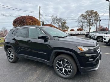 New 2026 Jeep Compass Limited 4x4