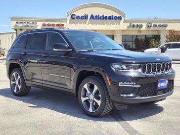 New 2023 Jeep Grand Cherokee Limited