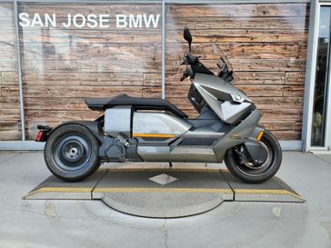 2023 BMW CE 04