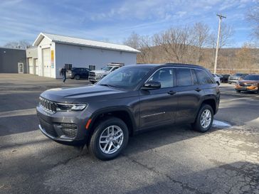 New 2025 Jeep Grand Cherokee Laredo X 4x4