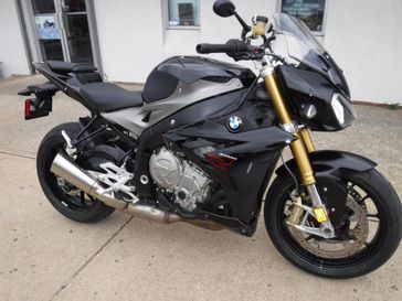 2016 BMW S 1000 R