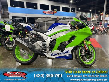 2024 Kawasaki ZX1002LRFBL-GN2  in a LIME GREEN/PEARL CRYSTAL WHITE/BLUE exterior color. Del Amo Motorsports of Redondo Beach (424) 304-1660 delamomotorsports.com 