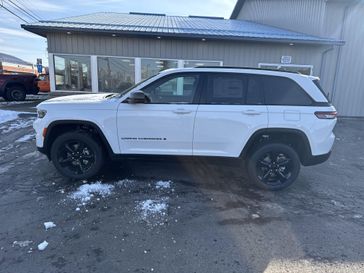 New 2025 Jeep Grand Cherokee Altitude X 4x4