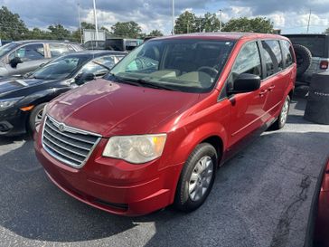 2010 Chrysler Town & Country LX