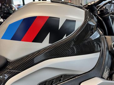 New 2026 BMW M1000R 