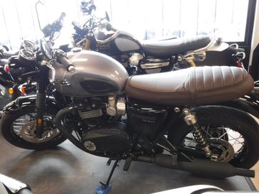 2025 Triumph Bonneville T120 Black 