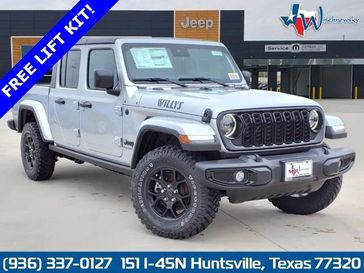 2024 Jeep Gladiator Willys 4x4 in a Silver Zynith Clear Coat exterior color and Blackinterior. Wischnewsky Dodge 936-755-5310 wischnewskydodge.com 