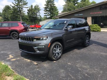 New 2025 Jeep Grand Cherokee Limited 4x4