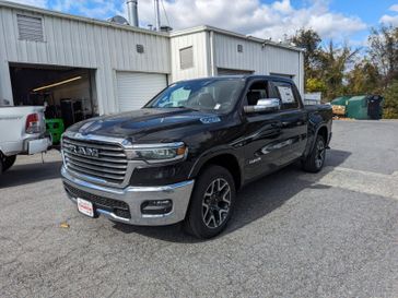 2025 RAM 1500 Laramie 4x4 Crew Cab