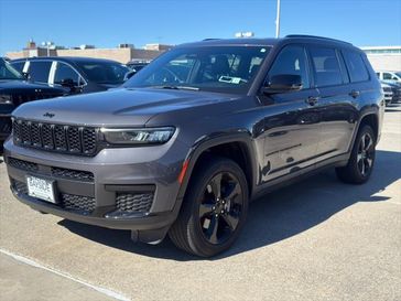 Used 2024 Jeep Grand Cherokee L Altitude 4x4