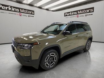 New 2026 Jeep Cherokee Laredo 4x4