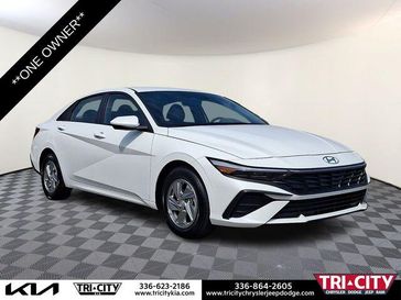 Used 2025 Hyundai Elantra SE